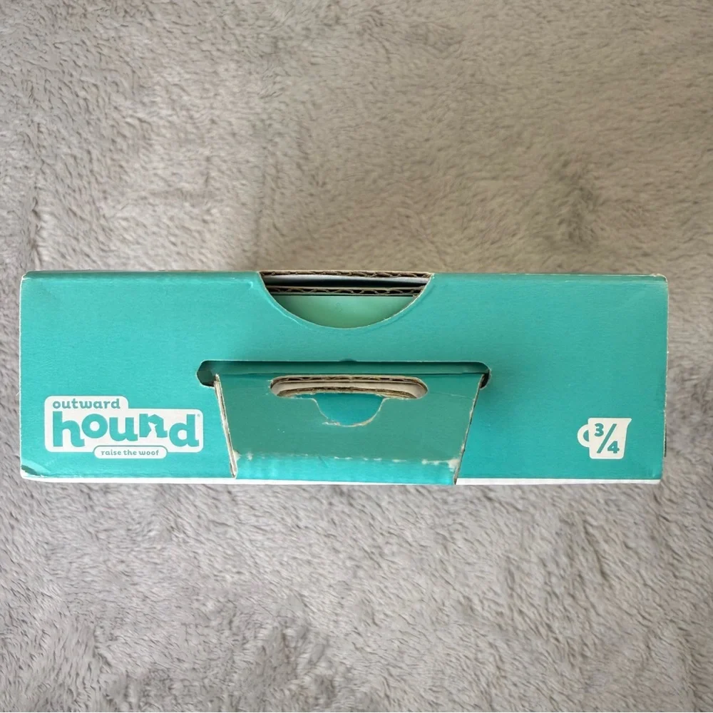 NWT Outward Hound Fun Feeder SLO Bowel, Small/Tiny Size, Color: Mint